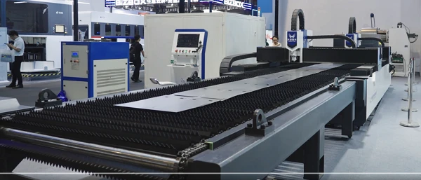 Doppelkopf-Online-Coil-Fed-Laserschneid-Produktionslinie für das Metallschneiden